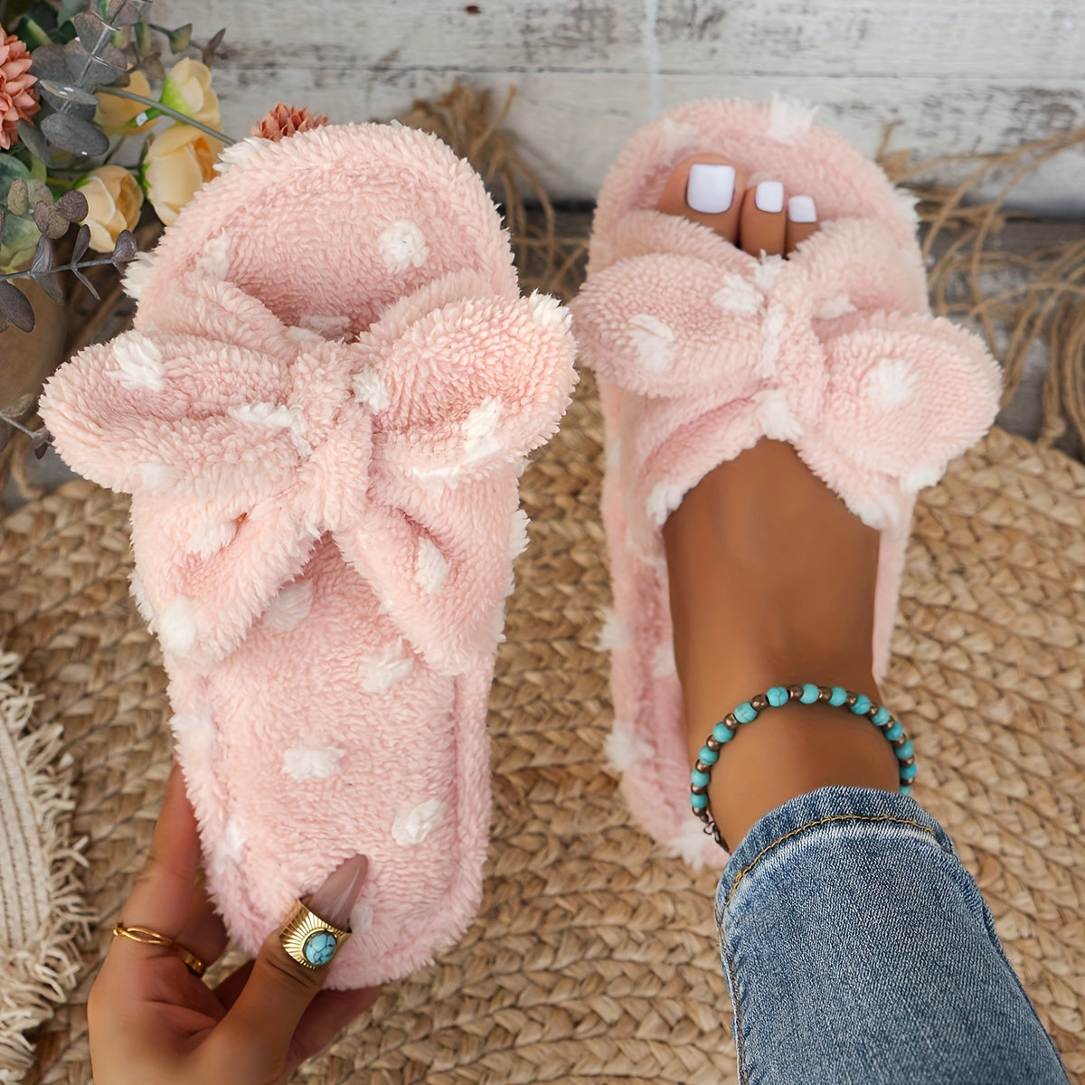 Cozy & Cute Women's Plush Slippers with Polka Dot Bow Design - Soft, Warm Indoor Footwear with Non-Slip EVA Sole, Perfect for Home Comfort in Spring & Autumn, House Slippers
