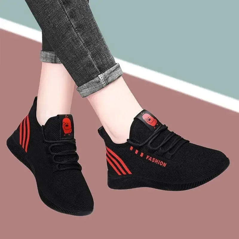 Women Tennis Shoes 2025 Spring New Fly Weaving Old Beijing Cloth Shoes Little Daisy Women's Casual Sports Shoes Walking Shoes