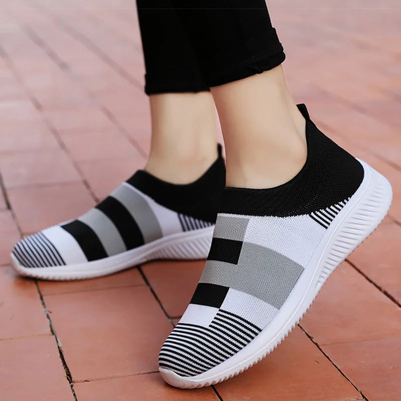 Women's Sports Shoes 2025 Soft Shoes Woman Casual Zapatillas De Mujer Slip-on Footwear Flat Casual Shoes Sneakers Tennis Female
